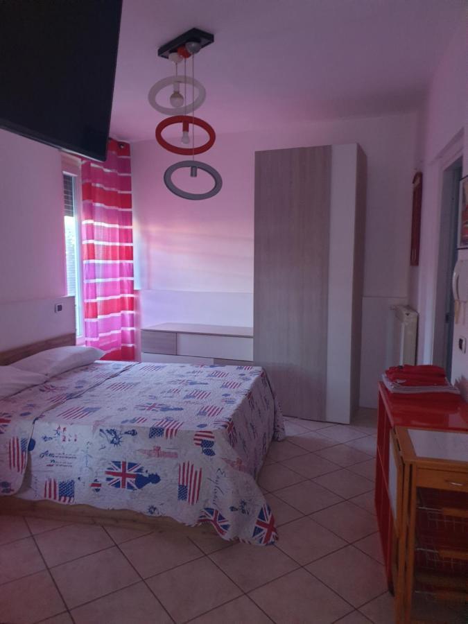 Romeo1 Apartment กัลลาราเต ภายนอก รูปภาพ