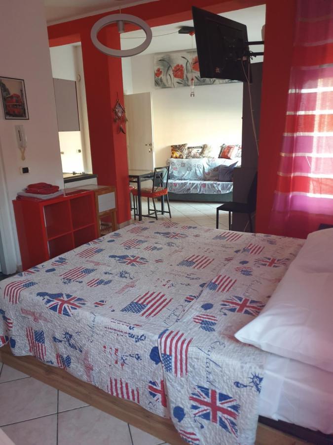 Romeo1 Apartment กัลลาราเต ภายนอก รูปภาพ