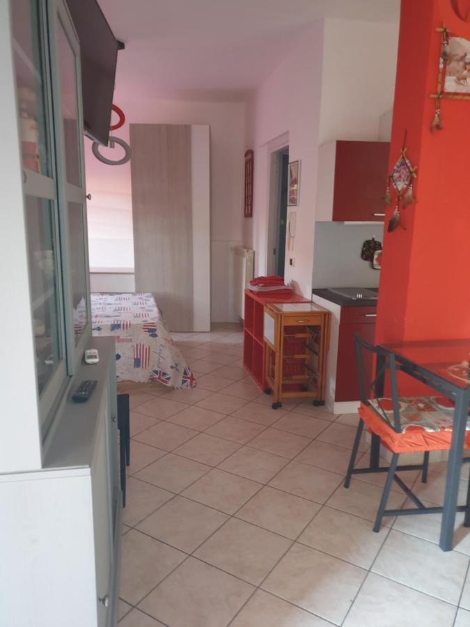 Romeo1 Apartment กัลลาราเต ภายนอก รูปภาพ