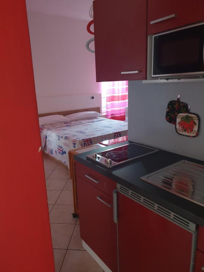 Romeo1 Apartment กัลลาราเต ภายนอก รูปภาพ